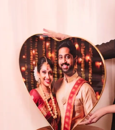 Heart Shape Golden Foil Acrylic Photo Frame