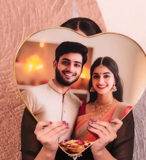 Heart Shape Golden Foil Acrylic Photo Frame