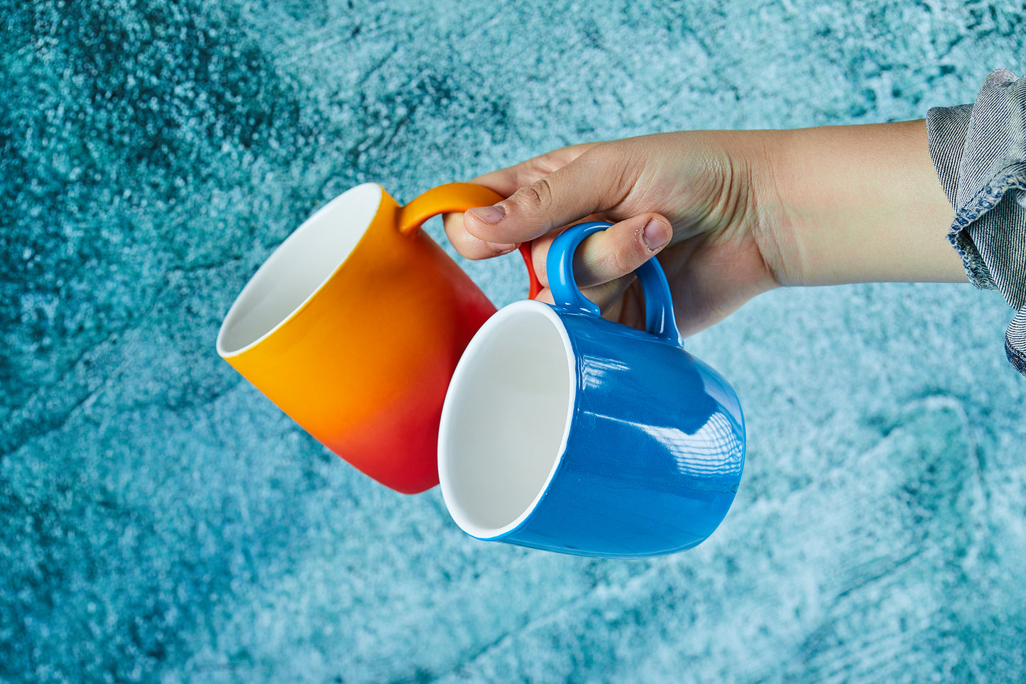 Color changing mugs